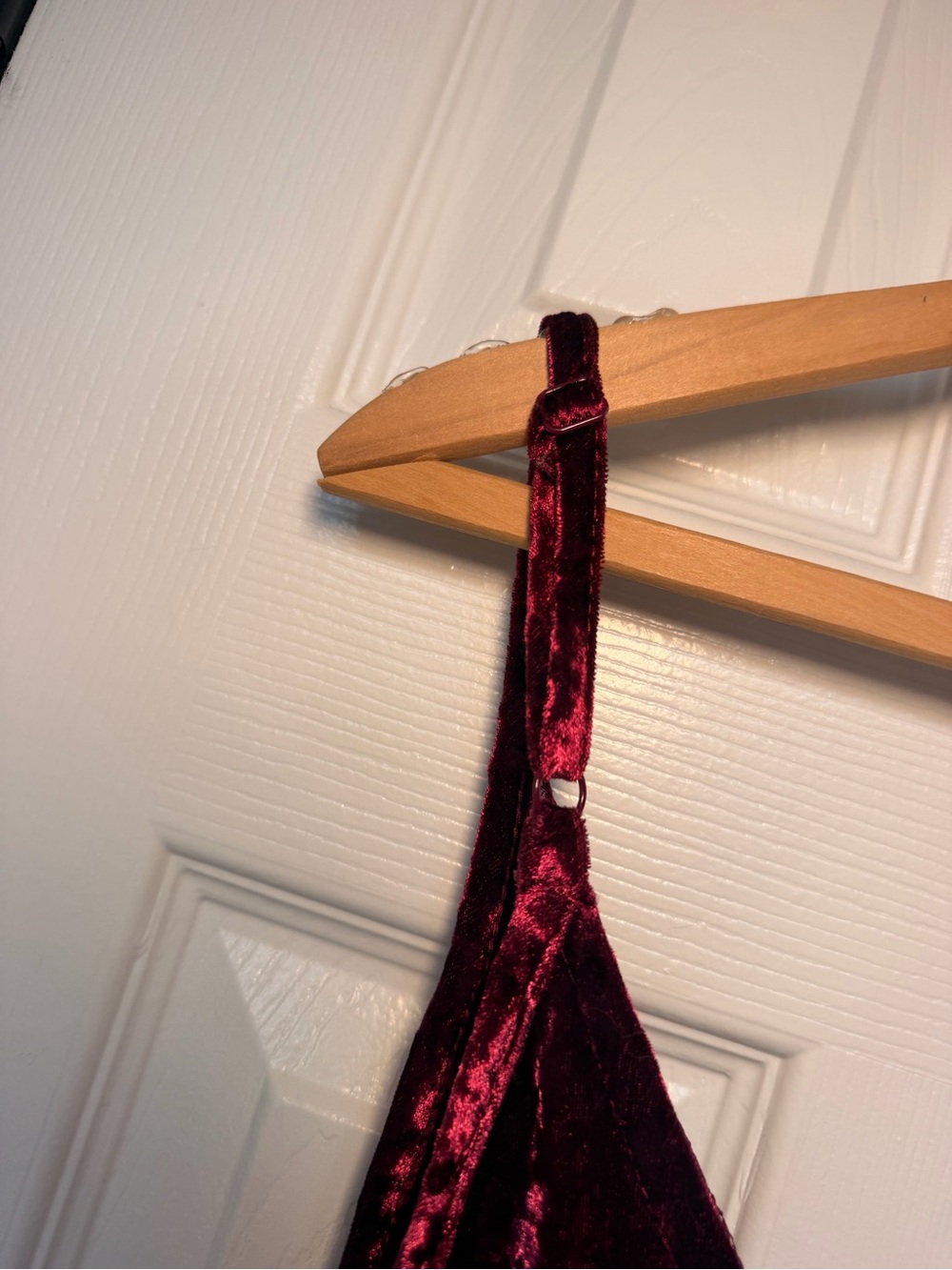 Torrid Burgundy Velvet Lace Cami Y2K Whimsigoth Boho Dark Feminine Date Night - Picture 8 of 13